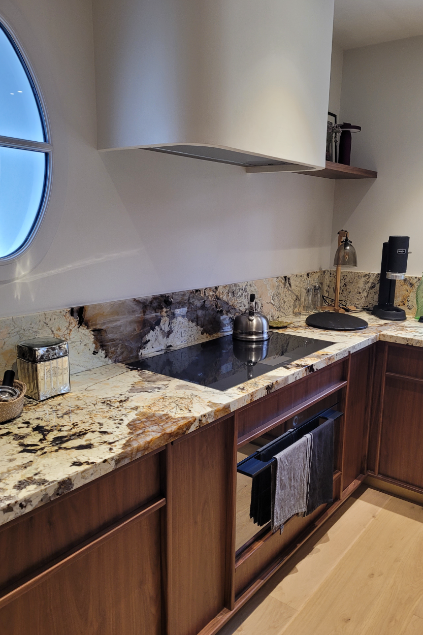 Marbrerie Cote basque, Marbrerie Hossegor, Rénovation marbreCote basque, Rénovation marbre Hossegor, Conception design marbre Cote basque, Conception design marbre Hossegor, Mobilier en marbre Cote basque, Mobilier en marbre Hossegor, plan de travail en marbre Cote basque, plan de travail en marbre Hossegor